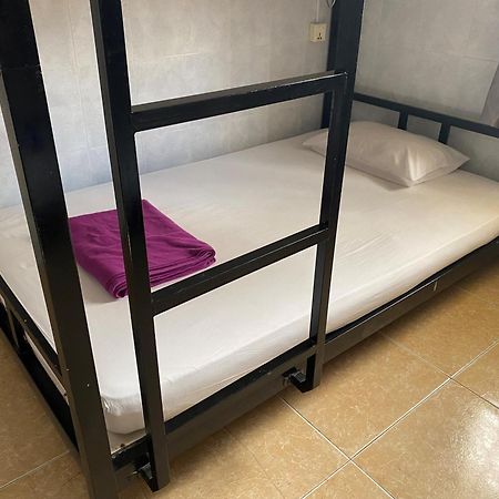 The Eighty8 Hostel Phnompen Kültér fotó
