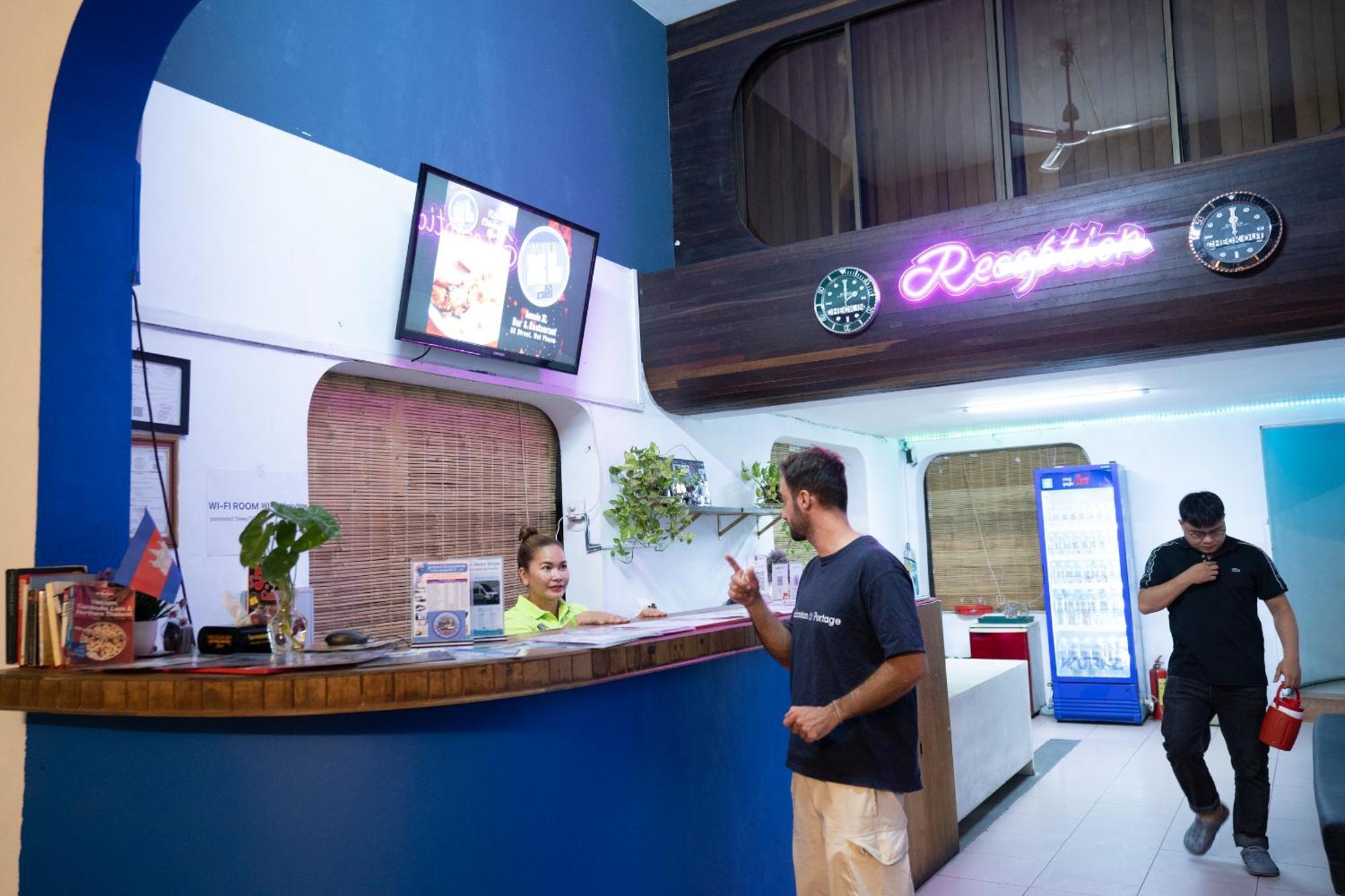 The Eighty8 Hostel Phnompen Kültér fotó