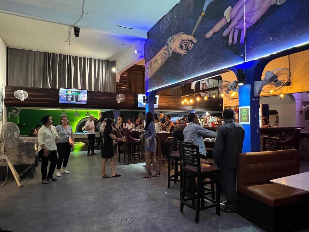 The Eighty8 Hostel Phnompen Kültér fotó