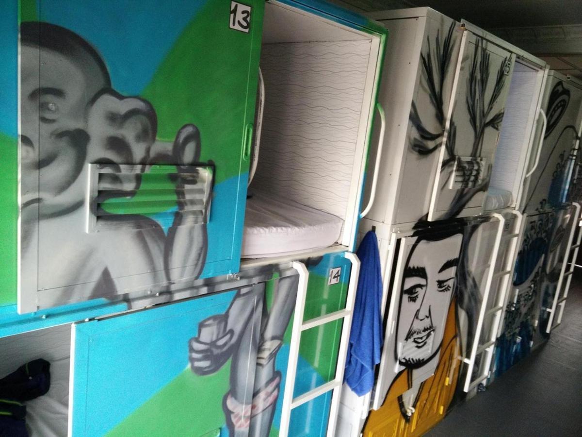 The Eighty8 Hostel Phnompen Kültér fotó